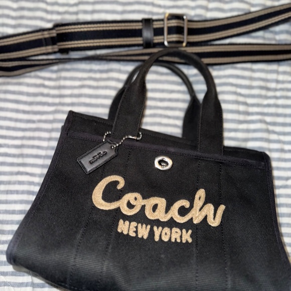 Purse - Picture 2 of 3